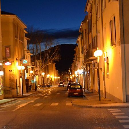 Y Here Vaison-la-Romaine Ngoại thất bức ảnh